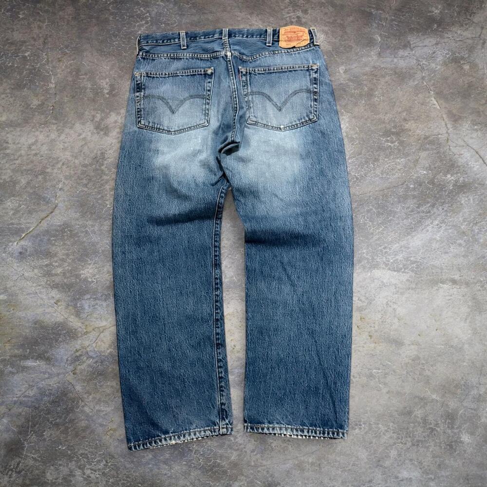 Y2k levis 501 blue jeans